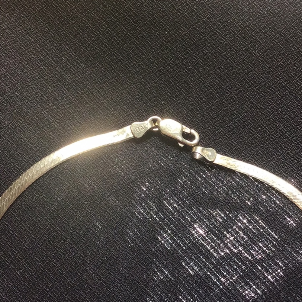 2 Sterling Silver Necklaces - Picture 3 of 7